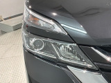 LEDヘッドライトは、点灯の瞬間から最大光量を発揮し、突然暗くなるトンネルなどでの安定感を高めます。