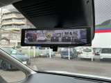 【インテリジェントルームミラー】切替レバーで後方を見やすく映像にできます。