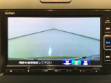 【バックカメラ】運転が苦手な方も車庫入れラクラクです!ギアをリバースに入れれば自動的に切り換わりますので、面倒な操作は不要です♪狭い駐車場もお車を傷つけず安心ですね!