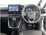 高いホールド性で運転姿勢が安定します。長距離ドライブでも疲れにくいのが魅力です。快適なドライビングライフをお送りください♪