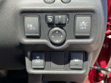 運転席まわりの画像です。