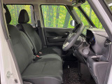 運転席シート廻りは使用感も少なく、良好な状態となっています。丁寧に使われていたことがよくわかりますね。