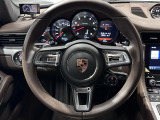 オプション設定のGTスポーツステアリングホイールが装着されております。