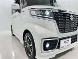 フォグランプ装着車です。暗い夜道の車両前方を明るく照らします