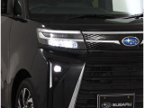 白く明るい光で夜間走行の安心感を高めるLEDヘッドランプです。