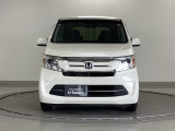 ディスチャージヘッドライト【HID】を装備していますのでとても明るく、夜間の走行や雨の日も安全・安心です。