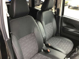 運転席シートの様子です!