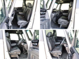 運転席・助手席はベンチシート。アームレストも標準装備。運転席には、シートの高さを調整出来るシートハイトアジャスターも装備されていてお好みのポジションで運転いただけます。