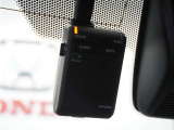 ◆ドライブレコーダー◆映像・音声などを記録する自動車用の装置です。 もしもの事故の際の記録はもちろん、旅行の際の思い出としてドライブの映像を楽しむことができます。