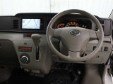 運転席廻りです。