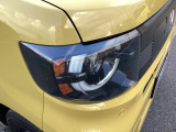 明るくて長寿命のLEDヘッドライト採用
