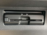 すっきり埋め込み型ETC車載器(高速道路の利用時に 料金所の通過をスムーズに行うために自動で料金を精算するシステム)