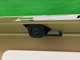 ナビゲーション等を装着した場合にバックするとき後方の安全確認ができるバックカメラが付いてます