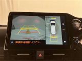 いまや必須装備「ナビゲーション」搭載!知らない場所にスイスイッとドライブ。もう、これなしではハンドルを握れませんね!でも運転中の操作は危険ですのでご注意ですね☆