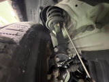お車を安心してお乗りいただく為には、足回りの定期点検が欠かせません。サービスサポート(有償保証)では無料点検もご提供しており、安心のカーライフをお過ごしいただけるサポート体制が整っています。