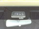 【スズキ セーフティサポート】走行中に前方の車両等を認識し、衝突しそうな時は警報とブレーキで衝突回避と被害軽減をアシスト。より安全にドライブをお楽しみいただけます。