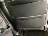 シートポケット装備。小物を入れたりできて便利です