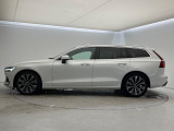 全国のVOLVOからお取り寄せが可能※!遠方の店舗に展示してあるクルマが気になる場合も、最寄りの店舗でご購入ただくことが可能です!是非私たちに要望をお聞かせください!※別途費用