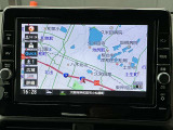 ナビゲーションを利用することで、目的地までのルートを案内し、最新の道路状況を反映して最適なルートを提案してくれます。また、渋滞を回避するルートを提案してくれるので、安全に目的地に到着することができます