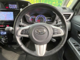 【純正革巻きステアリング】上質な革を使用することで、手にしっかり馴染みとても運転しやすいハンドルです♪