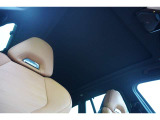 快適♪ 電動ガラスサンルーフ機能も装備!お問合せ(無料ダイヤル)0078-6002-613077迄お待ちしております。