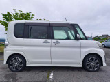 ☆ご自宅までの陸送も受け承ります☆費用等につきましてはご相談ください。また車検整備付の車両は、ご来店当日に納車することも可能です。修理状況等により即日納車できない事もございますので事前にご連絡下さい。
