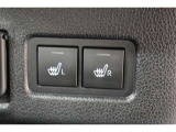 運転席・助手席シートヒーター装備☆  座面と背もたれをすばやく温めるシートヒーターを内蔵。身体を直接温めることができます。 寒い時期には嬉しいアイテムですね♪