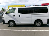 両側スライドドアで乗り降りも楽ちんです!!