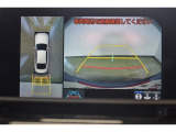バックモニター付き。 車両後方の映像が画面に表示されるので、車庫入れが苦手な人も安心です。ただし、目視確認もお忘れなくお願いいたします。