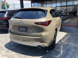 【CX-5】上質感と精悍さを兼ね備え、ワイド感を強調した意匠。オールラウンドな機能美と品格、洗練されたデザイン。