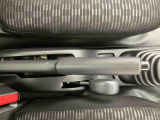 3.「認定中古車カルテ」は、走行距離や修復歴に加えてキズ・凹みの有無・状態や消耗品の交換、過去の整備状況がわかります。