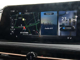 地図やエンターテインメント情報など表示するEV専用NissanConnectナビゲーションシステムの12.3インチワイドディスプレイです。