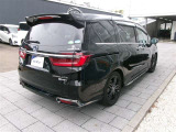 走りにこだわりながら収納力も持ち合わせたお車です。荷物を載せて軽快なドライブを楽しめますよ♪