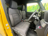 ドライバーによって運転しやすいポジションは異なり、あの車はどうなのか不安なこともありますよね。気になるお車は店頭で乗り込んでご確認いただけます♪