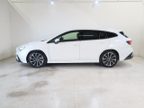 中古車は1台として同じコンディションのものは存在しないため、安心しておクルマをお選びいただけるよう、信頼のおける第三者機関が基準に従い、車両の品質と状態をチェックしています。