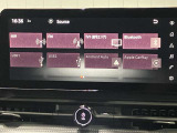 純正ナビは12.3インチワイドディスプレイを採用。情報を同時に表示できる3分割画面も可能。NissanConnect サービスの多様なコンテンツで、セレナと過ごす毎日に驚きと発見を提供します!
