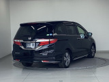 バックカメラが付いているのでバックでの車庫入れも安心です。