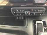 運転席・助手席シートヒーター付きです。