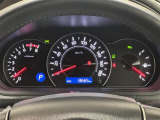 【メーターまわり】ドライバーから見やすい位置にあって安全運転に寄与します。メーターも見やすくてシンプルなデザインになっております。
