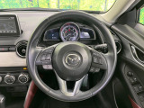【純正革巻きステアリング】上質な革を使用することで、手にしっかり馴染みとても運転しやすいハンドルです♪
