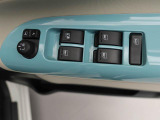パワーウィンドゥ 運転席ドアスイッチ照明付です。電動格納ミラーも手元でワンモーションで可能です。