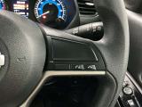 【ステアリングスイッチ】運転中に前方から目線をそらすことなくオーディオ等の操作が可能な便利機能!安心&快適なドライブを演出してくれます。