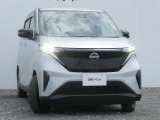 LEDヘッドライトです。ハイビームアシスト・ヘッドランプをハイビームにして走行中、前方の対向車や先行車がいたり、明るい場所を走行すると自動でロービームになります。
