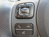 ブルートゥースに接続すれば、スマホに入れている音楽が聞けたり運転中に電話がかかってきてしまった場合もハンドルから電話を取ることができます!