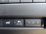 【運転席操作部】運転に役立つ機能ばかり!快適なドライブにしてくれること間違いなし!!