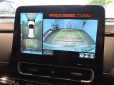 バックガイドモニターで、後方を確認しながら安心して駐車することができます。運転初心者も熟練者も必須の機能ですよ!