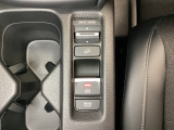 セレクターノブの下に、異なる加速感を楽しめるドライブモードスイッチがついています。一般道、スポーツ走行、エコ走行など、シーンに合わせて最適な加速感を楽しめるドライブモードスイッチです。