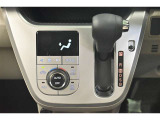 『まるごとクリン』施工済み!トヨタカローラネッツ岐阜のU-Carは、室内も除菌・洗浄済みで安心です!(シート洗浄・室内消臭・室内洗浄・エンジンルーム洗浄・タイヤ&ホイール洗浄)