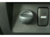 【アクセサリーソケット】12Vのカー用品等の電源供給が可能です。