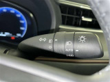 トンネルなど、周囲の明るさの変化でランプ類を自動オン・オフするコンライトです(消し忘れ防止機能付)